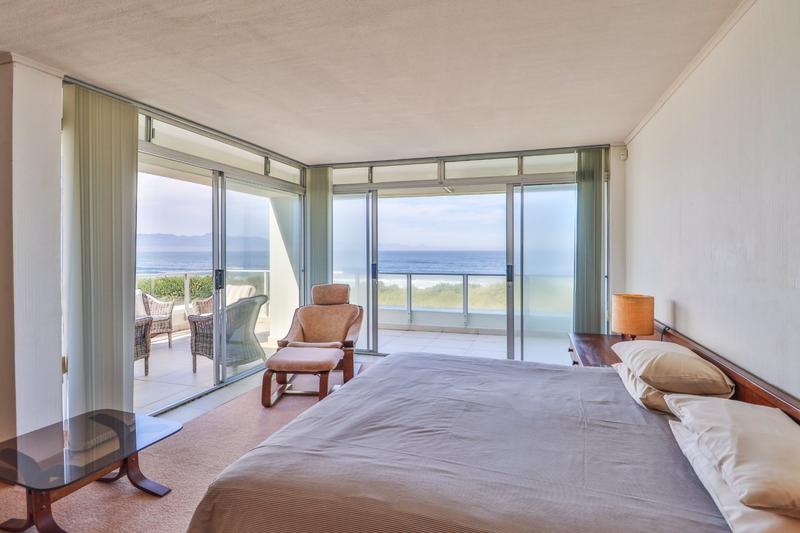 To Let 4 Bedroom Property for Rent in Sanctuary Western Cape